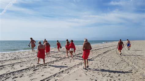 sex fkk strand|FKK Paar kann sich am Strand nicht zurückhalten